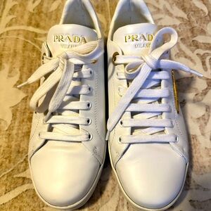 Prada shoes size 38.5